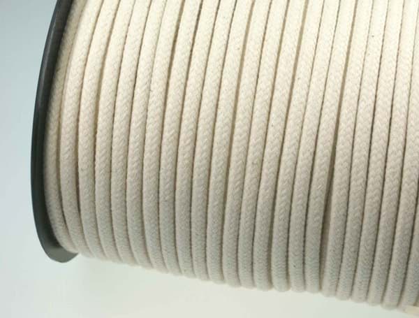 Picture of cotton cord / piping braid - 5mm - cream white - 100m spool