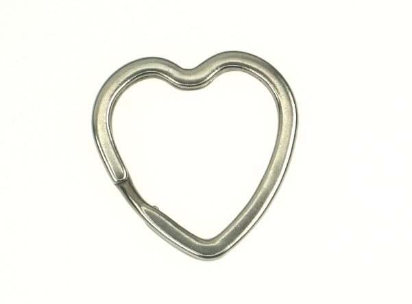 Picture of 31mm key ring flat made of spring steel - heart-shaped - 50 pieces