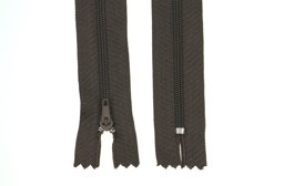Picture of 25 zippers 3mm - 18cm long - color: dark brown