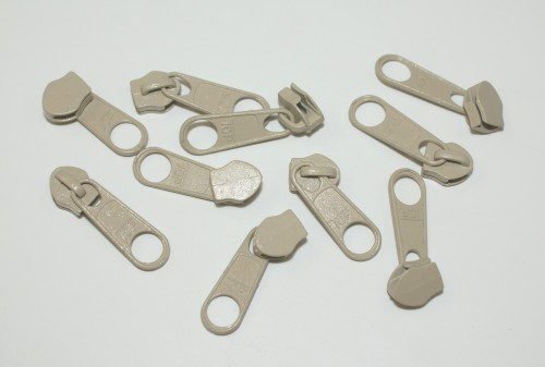 Picture of Slider for slide fastener with 5mm rail, color: natur - 10 pieces