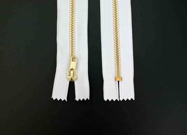 Picture of 18cm zipper - 4mm metal rail - colour: white/gold - 10 pieces