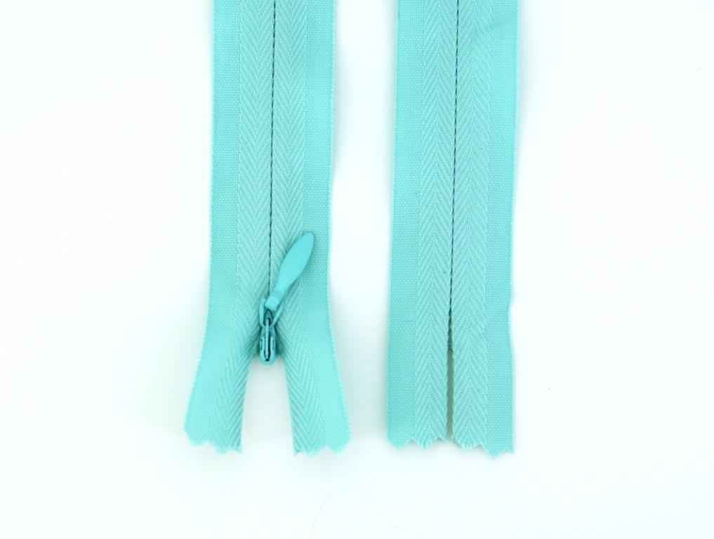 zippers, seam is covered - 18cm long - color: mint - 10 pieces