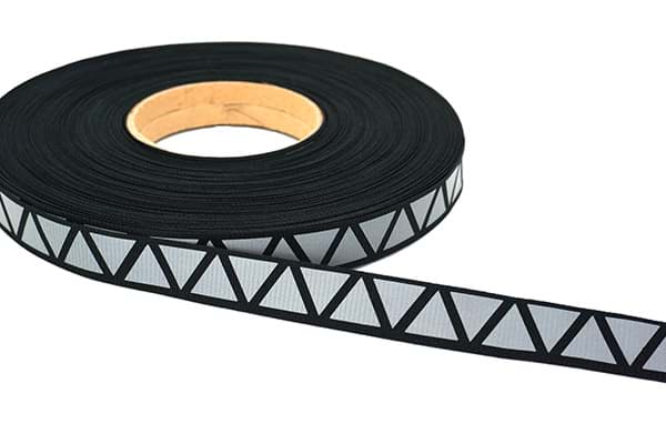 5m Reflektorband - 20mm breit - schwarz mit reflektierenden Dreiecken - zum Aufnähen