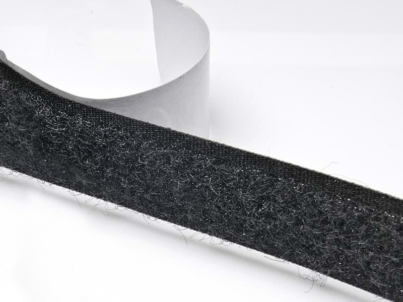 Picture of 25m selbstklebendes Flauschband - 25mm breit - Farbe: schwarz